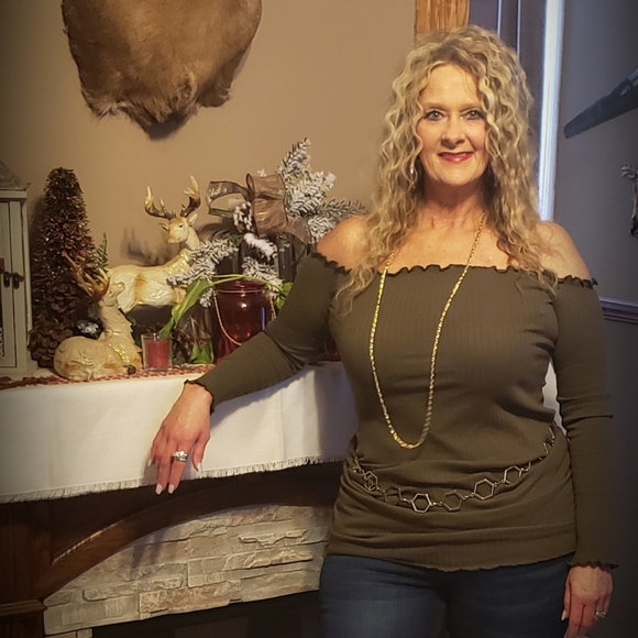 Meet your Posher, Paula - Picture 4 of 4